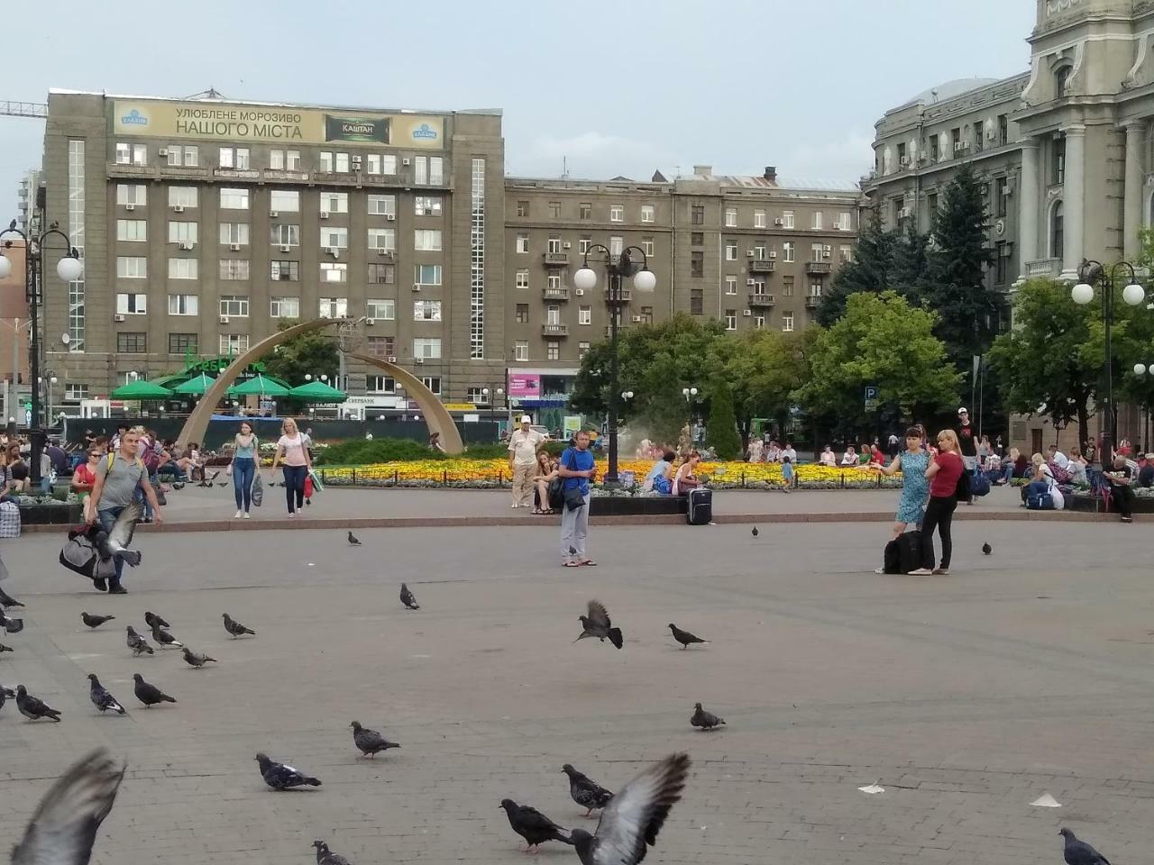 Квартира Студия Возле Метро Южный Вокзал 哈尔科夫 外观 照片